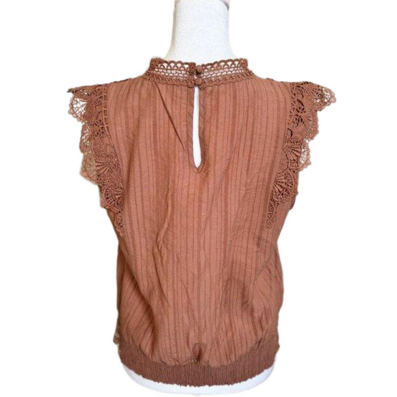 Embroidered Rust color top by MINE, Cap sleeves, Lace finishes, size Med - Picture 9 of 10